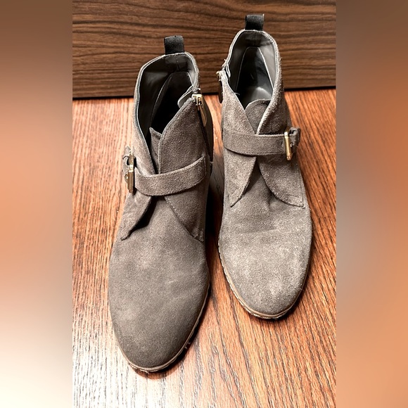 🩵4 items for $30- Franco Sarto gray suede wedge booties with gold buckle. 501 - Picture 6 of 12